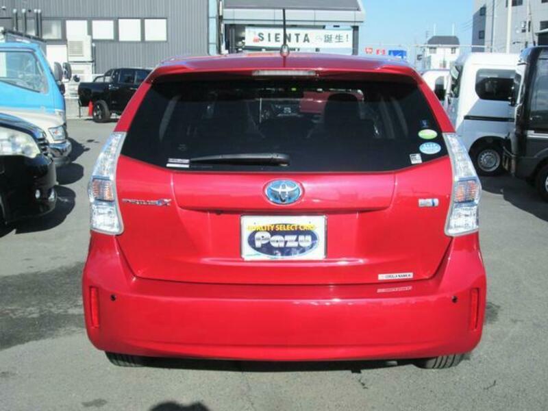 PRIUS ALPHA