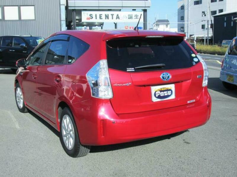 PRIUS ALPHA
