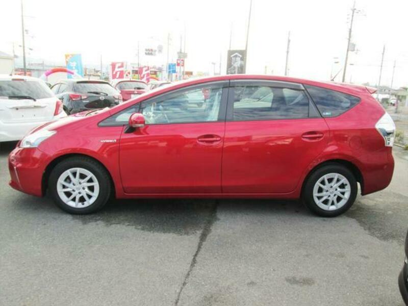 PRIUS ALPHA
