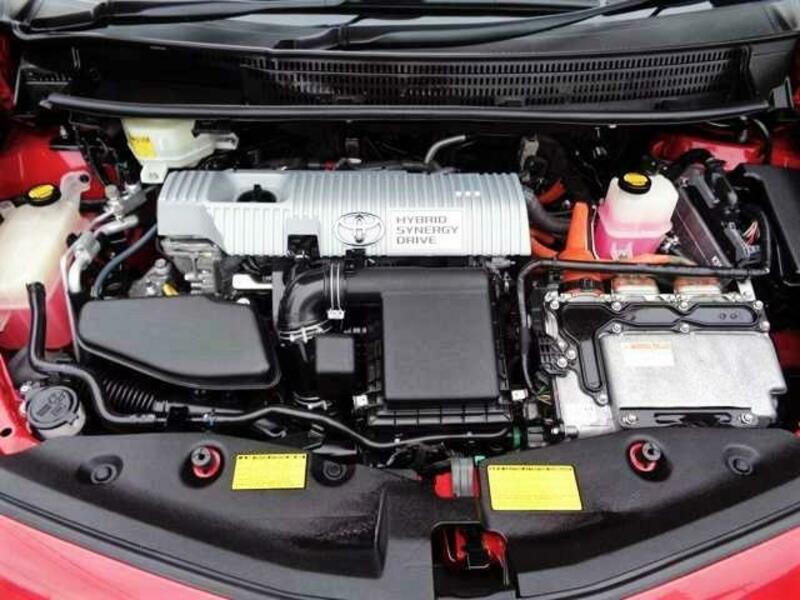PRIUS ALPHA