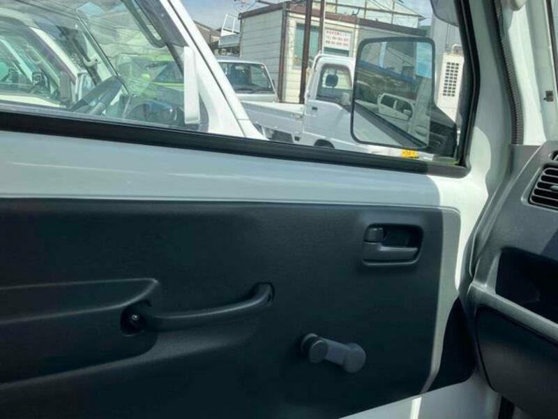 MINICAB TRUCK