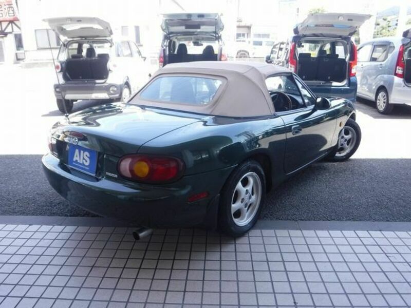 ROADSTER