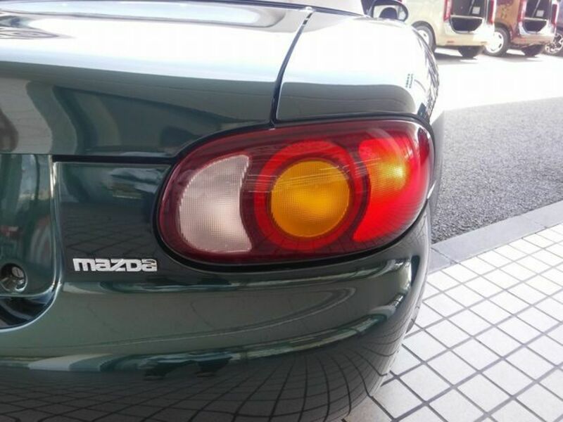 ROADSTER