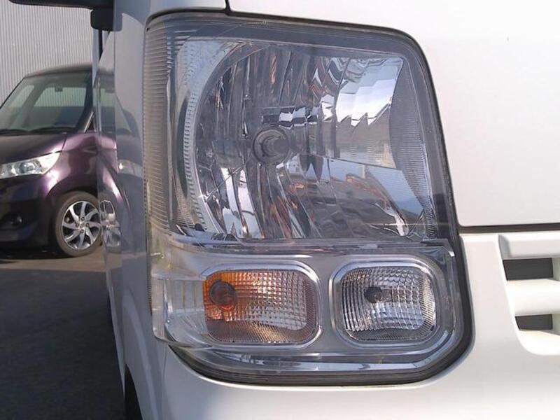 MINICAB VAN