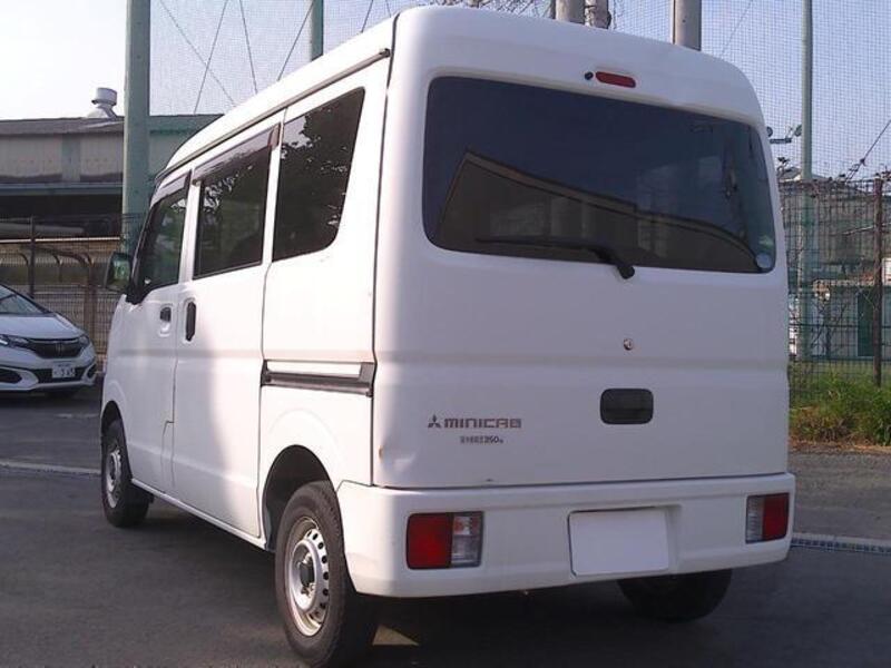 MINICAB VAN