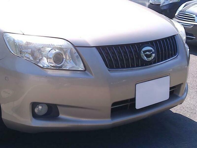 COROLLA AXIO