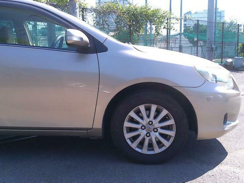 COROLLA AXIO