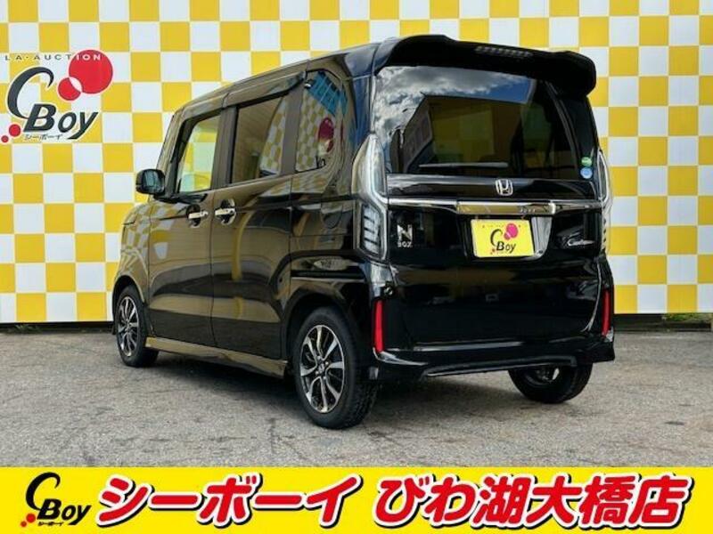 N BOX CUSTOM