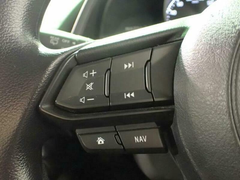 MAZDA2
