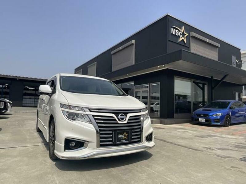 NISSAN ELGRAND