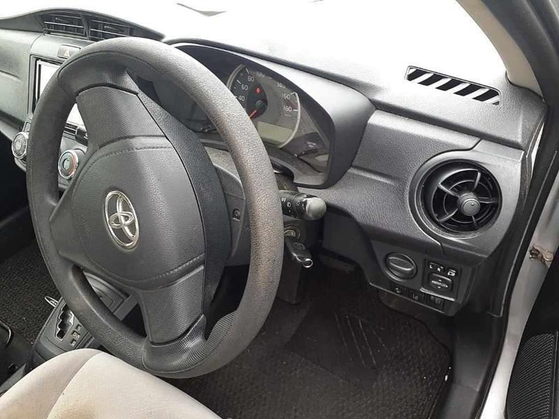 COROLLA AXIO