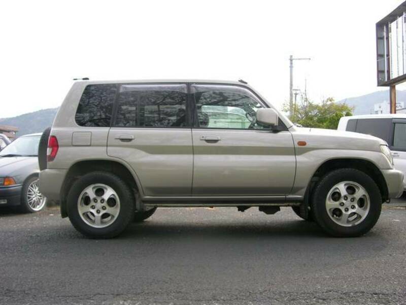 PAJERO IO