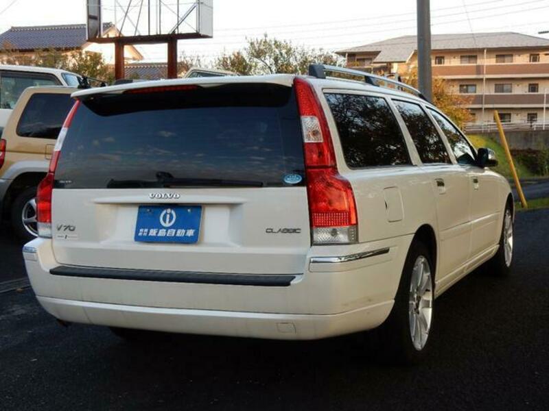 V70