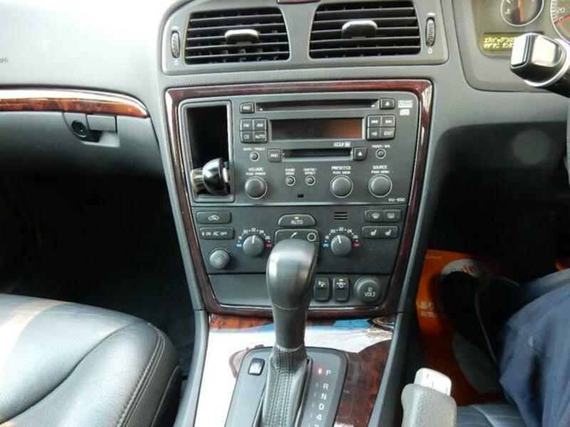 V70