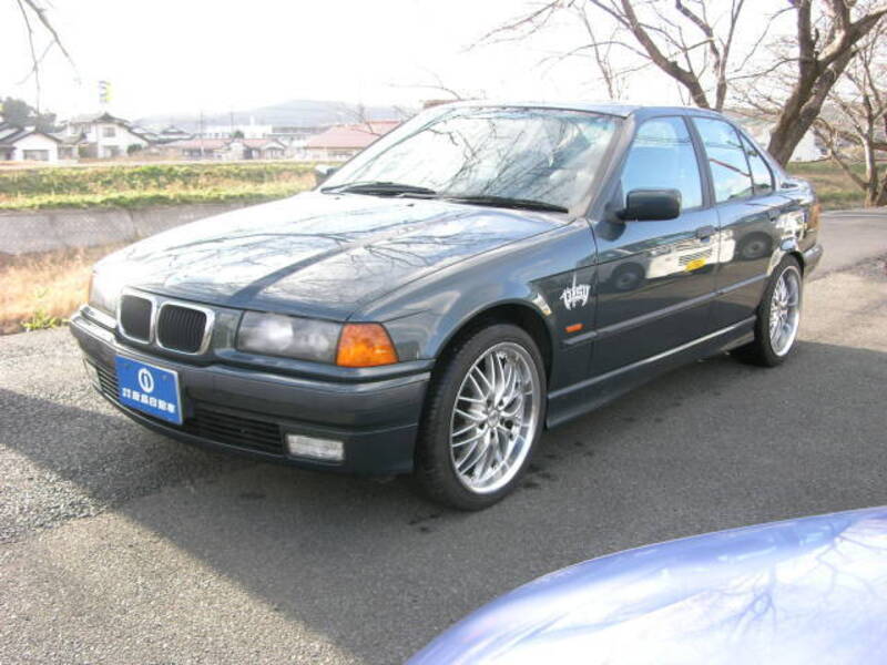 BMW 3 SERIES