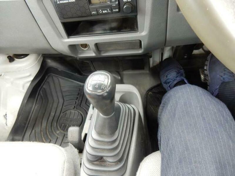 MINICAB TRUCK