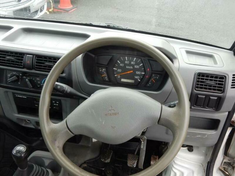 MINICAB TRUCK