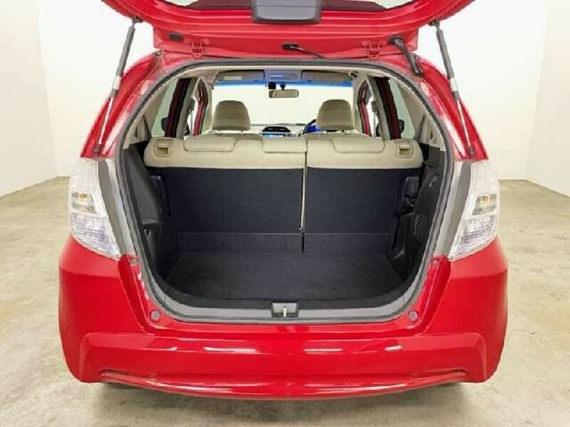 FIT HYBRID