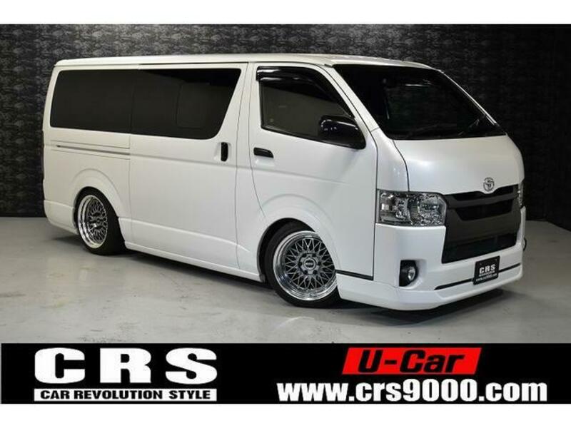 TOYOTA HIACE VAN
