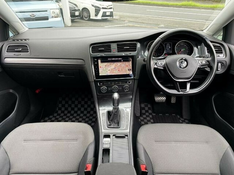 GOLF VARIANT