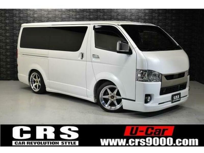 TOYOTA HIACE VAN