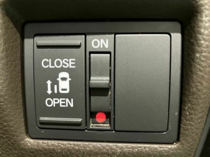 N BOX