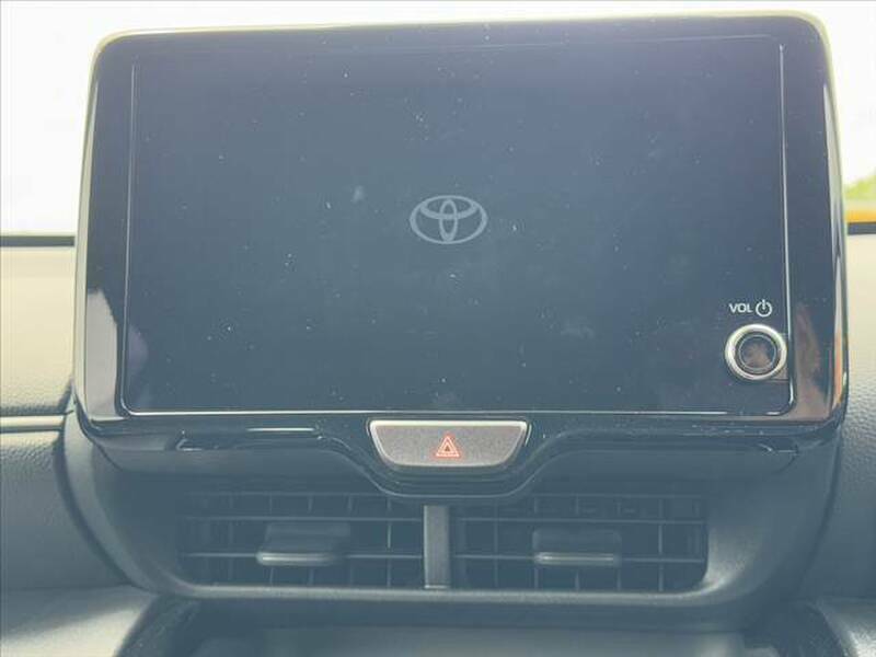 YARIS CROSS