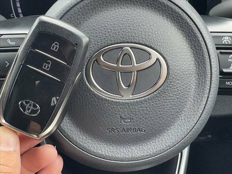YARIS CROSS