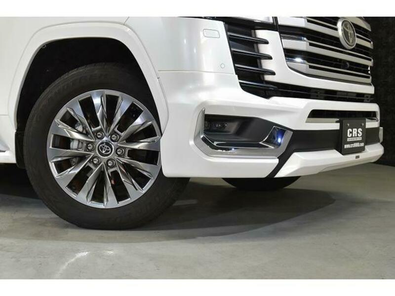 LAND CRUISER