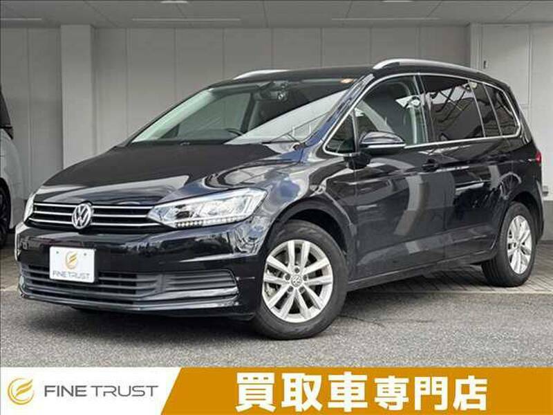 VOLKSWAGEN GOLF TOURAN