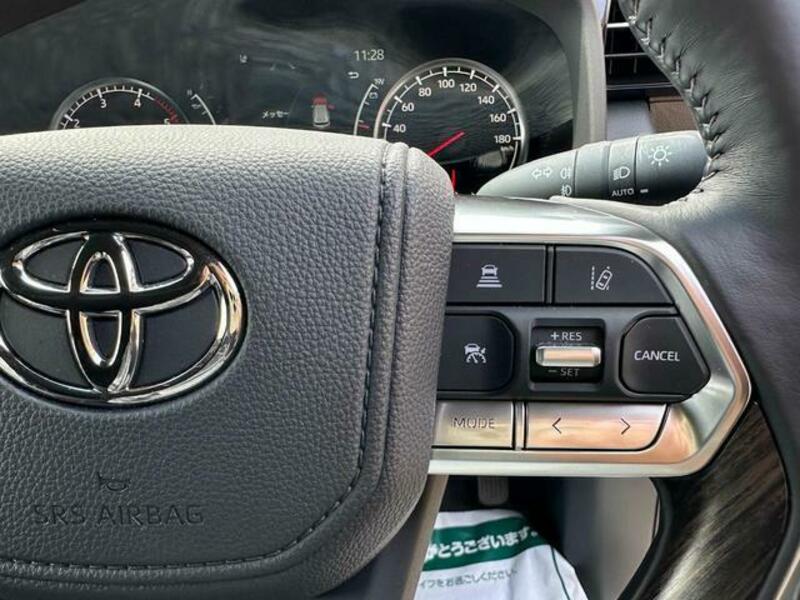 LAND CRUISER