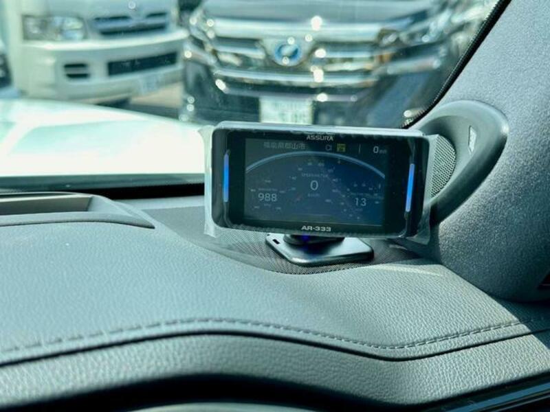 LAND CRUISER
