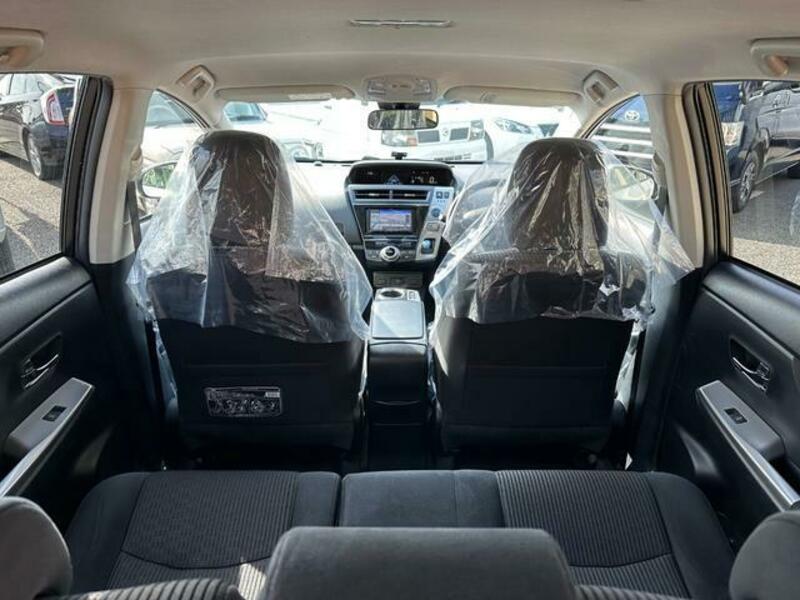 PRIUS ALPHA