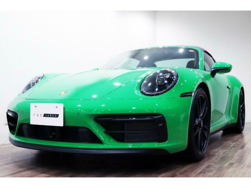 911