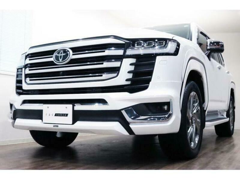 LAND CRUISER