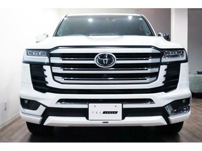 LAND CRUISER