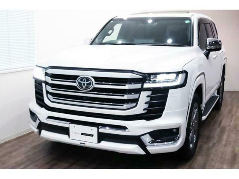 LAND CRUISER