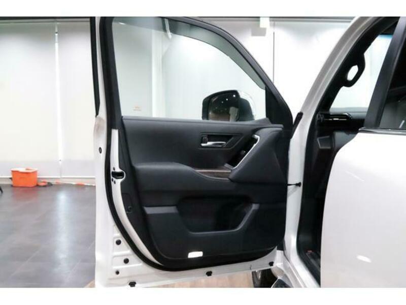 LAND CRUISER