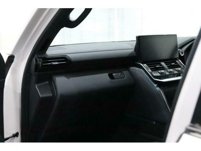 LAND CRUISER