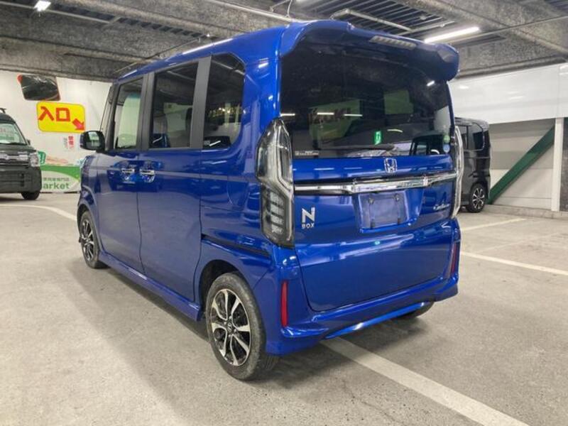 N BOX CUSTOM