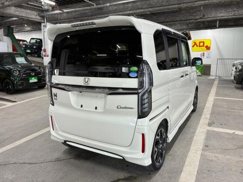 N BOX CUSTOM