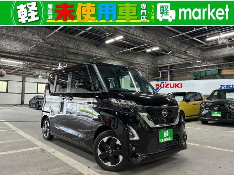 NISSAN ROOX