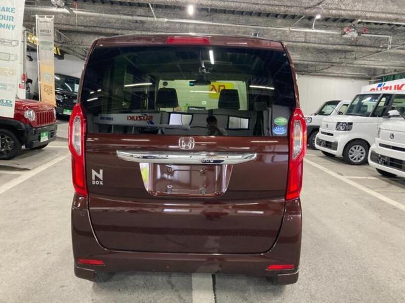 N BOX