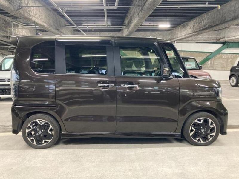 N BOX CUSTOM