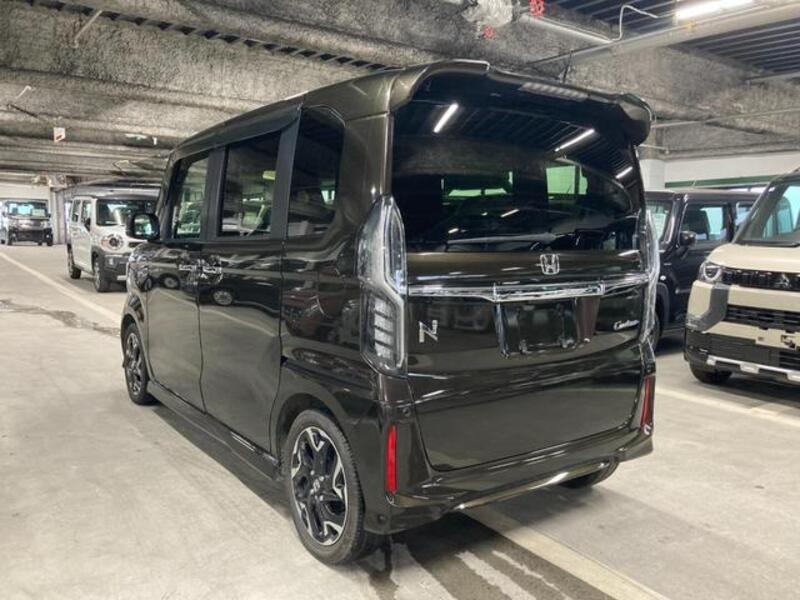 N BOX CUSTOM