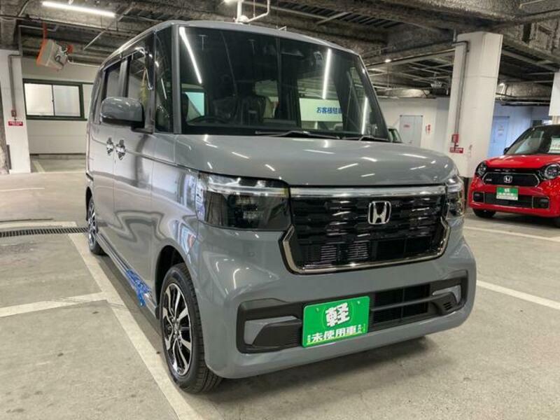 N BOX CUSTOM