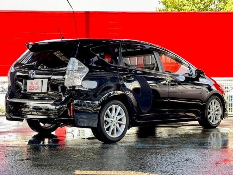 PRIUS ALPHA