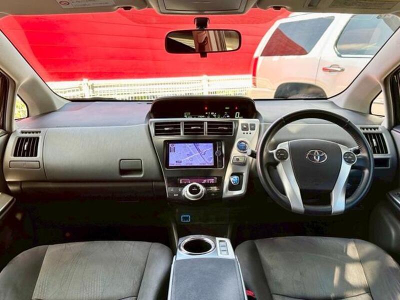 PRIUS ALPHA