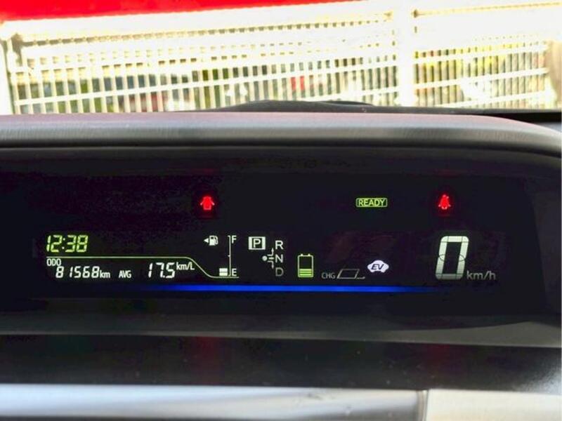 PRIUS ALPHA