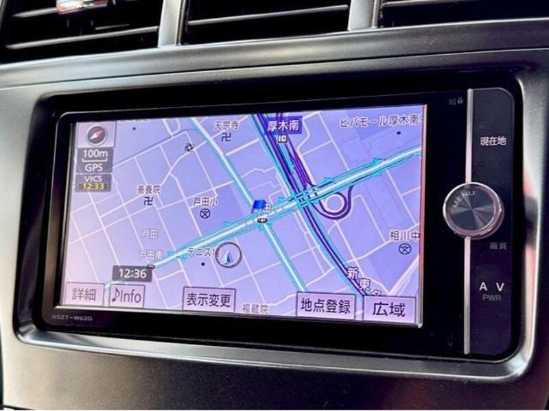PRIUS ALPHA